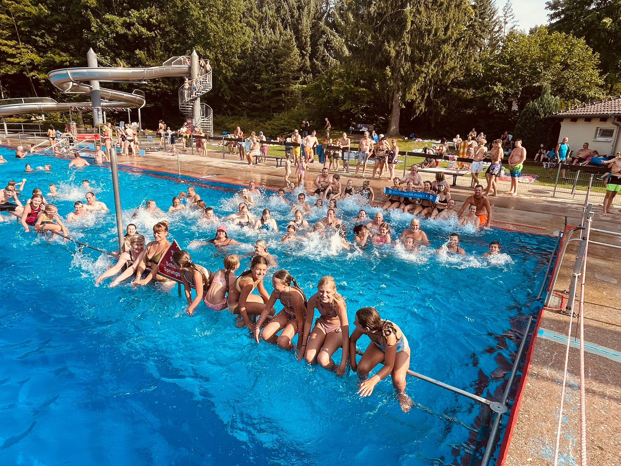 Stundenschwimmen 2025